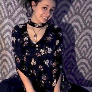 Floral V-Neck Blouse Long Sleeve